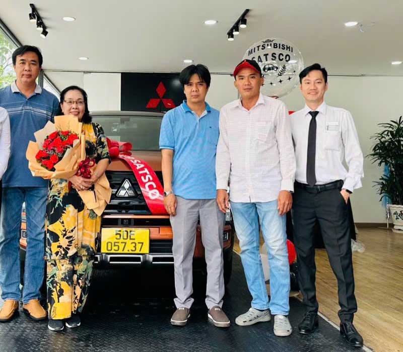 Hình ảnh hoạt động tư vấn xe tại Long An